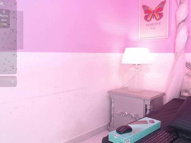 TaniaPierce live cam on BongaCams