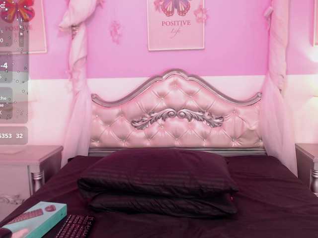 TaniaPierce live cam on BongaCams