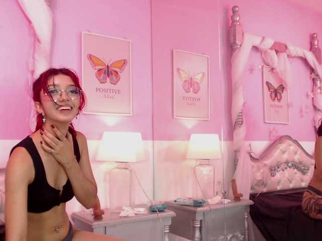 TaniaPierce live cam on BongaCams
