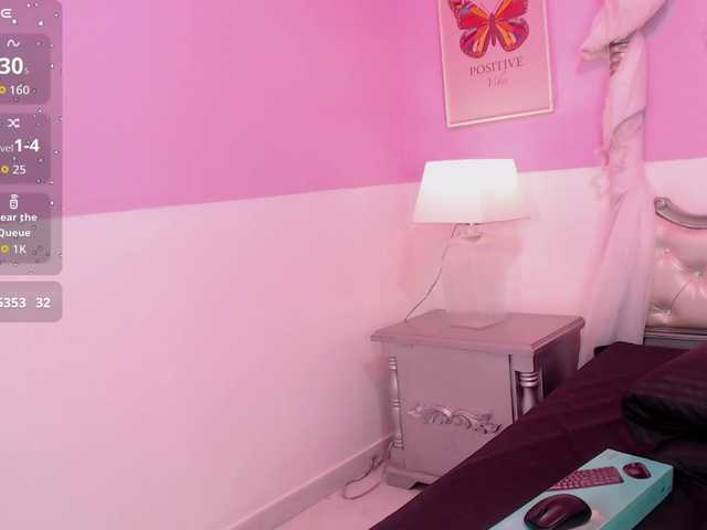 TaniaPierce live cam on BongaCams