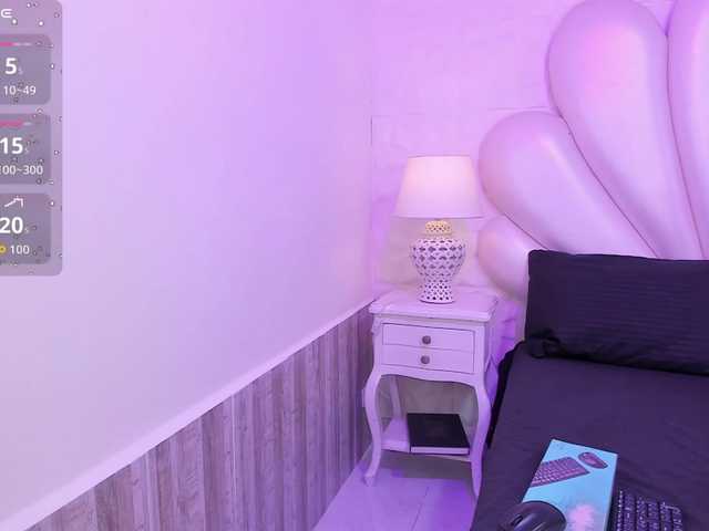 TaniaPierce live cam on BongaCams