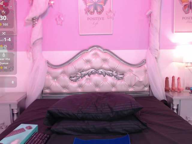 TaniaPierce live cam on BongaCams