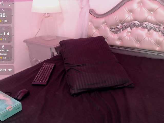 TaniaPierce live cam on BongaCams