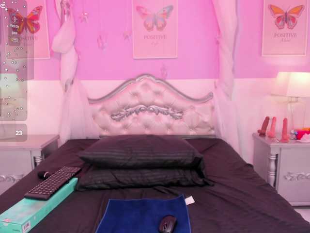 TaniaPierce live cam on BongaCams