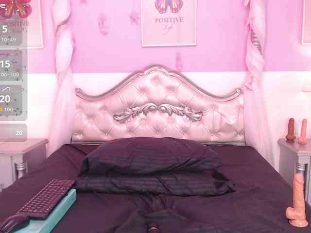 TaniaPierce webcam