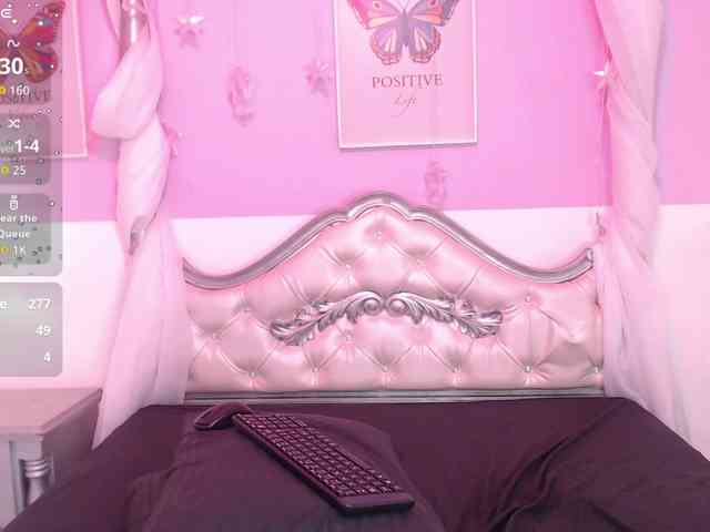 TaniaPierce webcam
