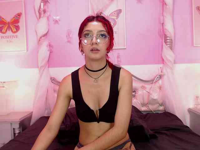 TaniaPierce webcam