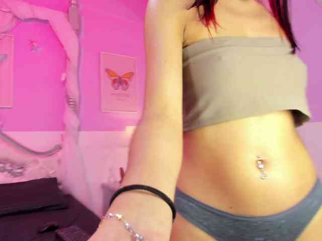 TaniaPierce webcam