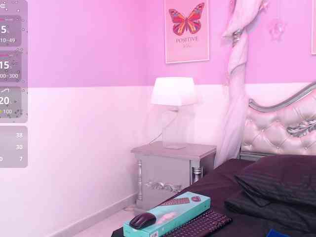TaniaPierce webcam