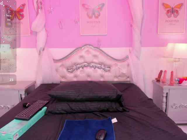 TaniaPierce webcam