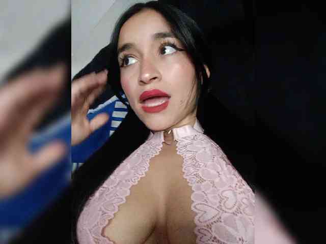 Amelie-04 webcam