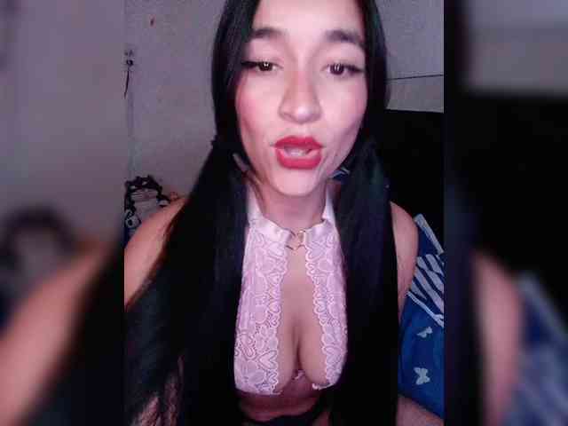 Amelie-04 webcam