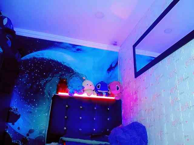 SamiraHot1