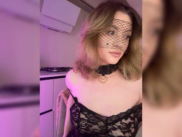 mianoir live cam on BongaCams