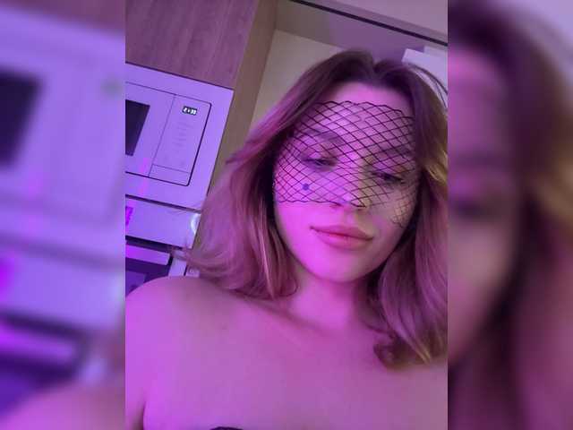 mianoir live cam on BongaCams