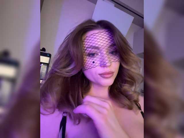 mianoir live cam on BongaCams