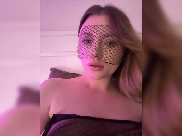mianoir live cam on BongaCams