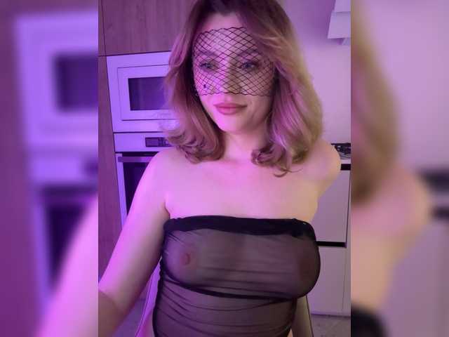 mianoir live cam on BongaCams