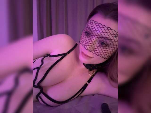 mianoir live cam on BongaCams