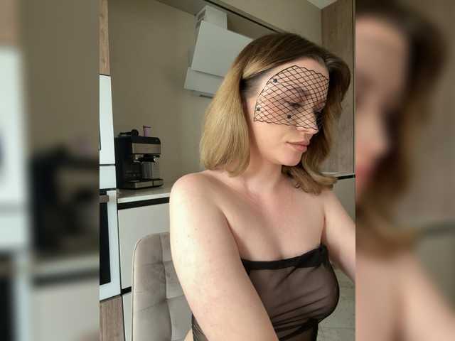 mianoir live cam on BongaCams