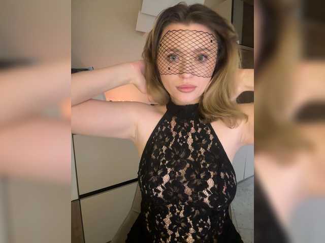 mianoir Nude Live Sex Shows