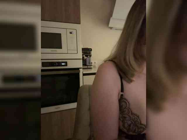 miavair webcam