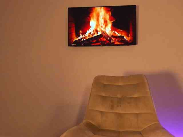miavair webcam