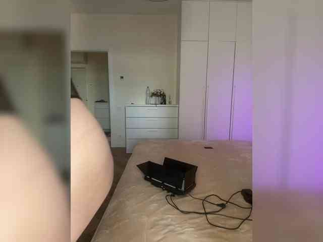 miavair webcam