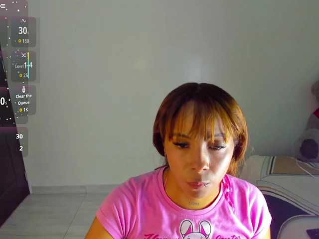 katiaGray2 live cam on BongaCams