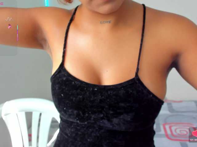 katiaGray2 live cam on BongaCams