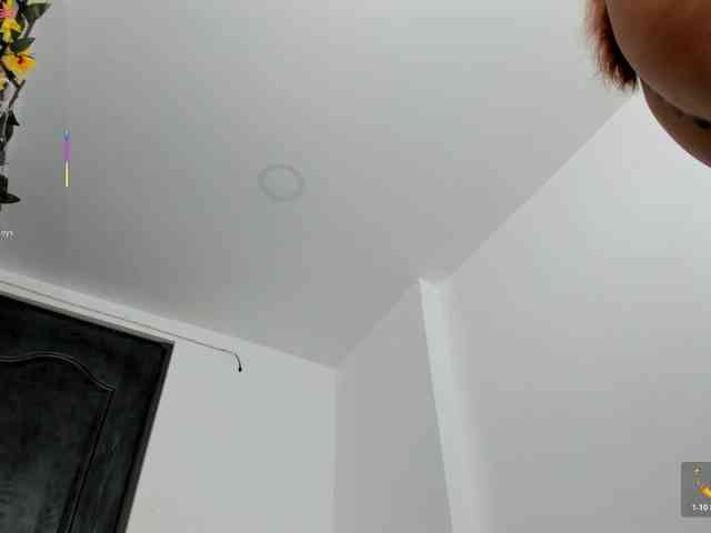 katiaGray2 webcam