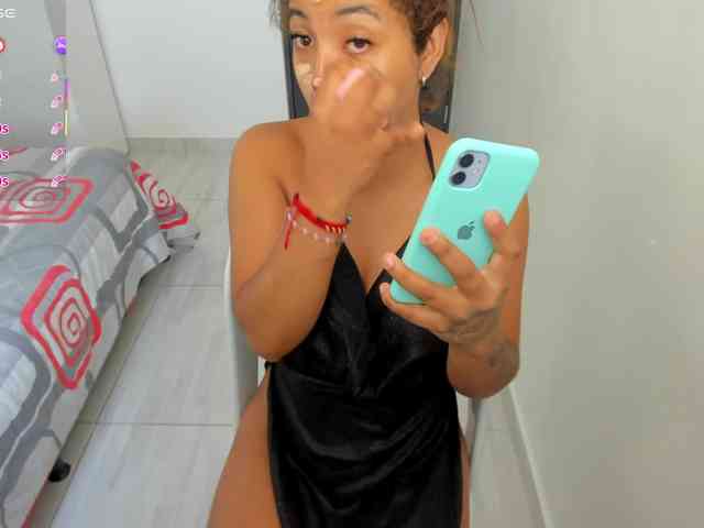 katiaGray2 webcam