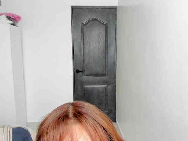 katiaGray2 webcam