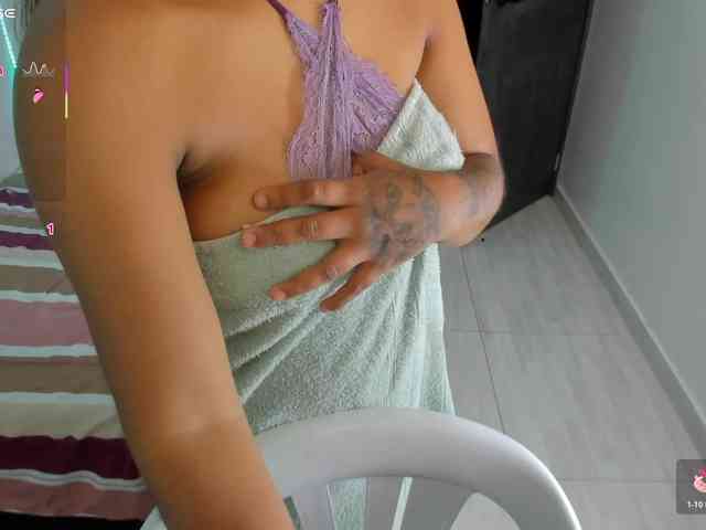 katiaGray2 webcam