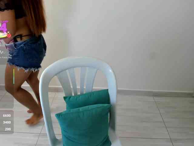 katiaGray2 webcam