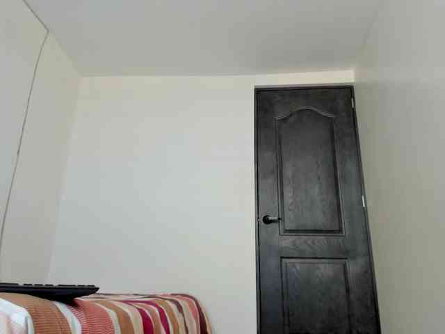 katiaGray2 webcam