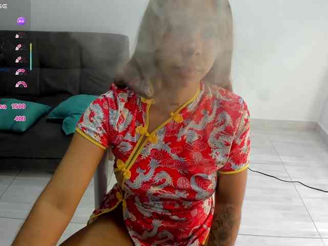 katiaGray2 webcam