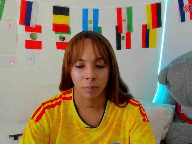 katiaGray2 webcam