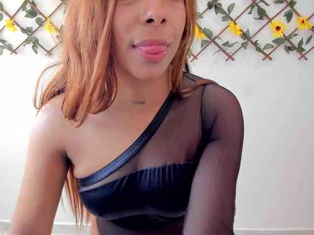 katiaGray2 webcam