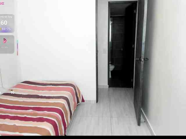 katiaGray2 webcam