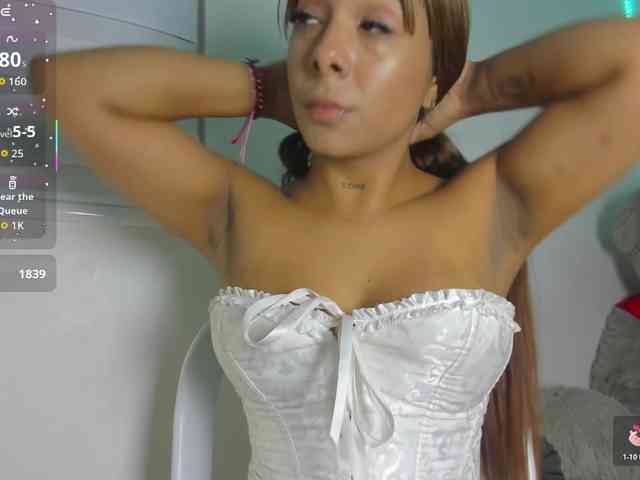 katiaGray2 webcam
