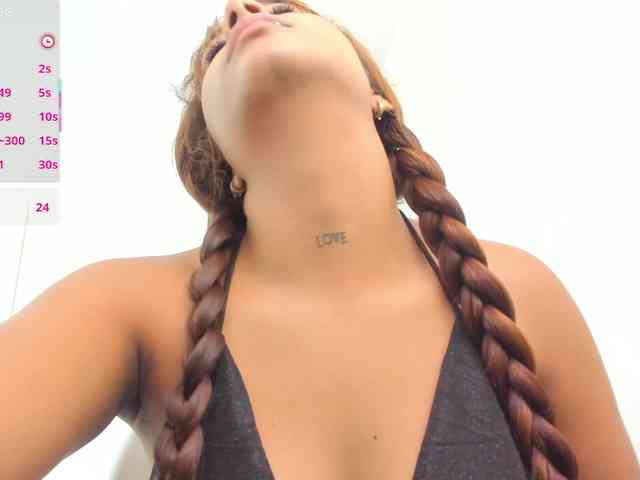 katiaGray2 webcam