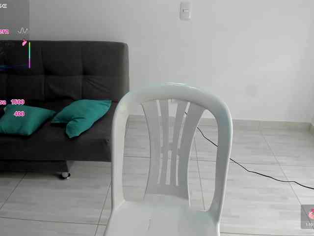katiaGray2 webcam