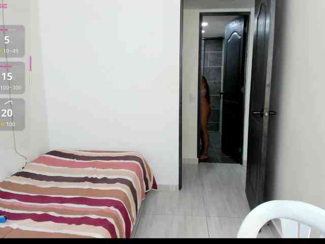 katiaGray2 webcam