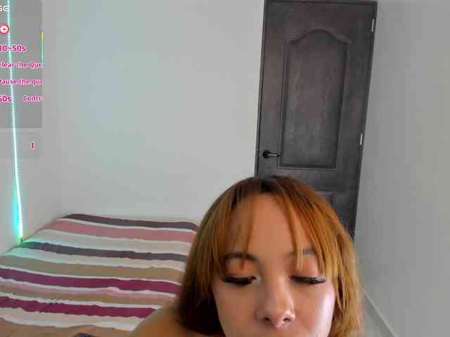 katiaGray2 webcam