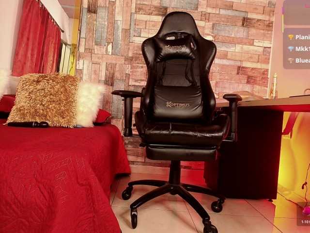 DashaSouza live cam on BongaCams