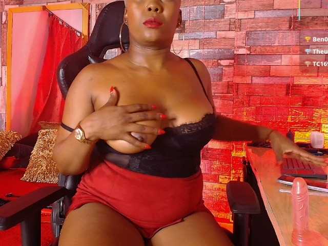 DashaSouza live cam on BongaCams