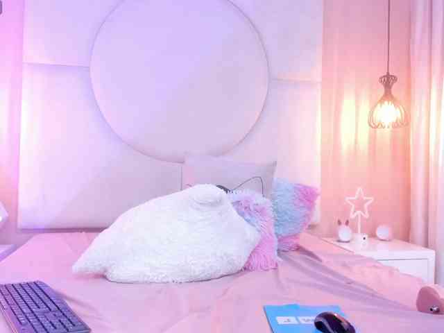 Miaa-Carter webcam