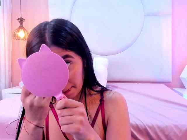 Miaa-Carter webcam