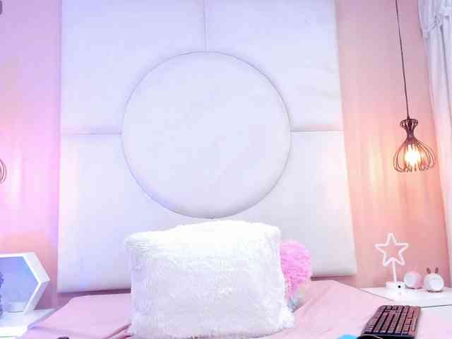 Miaa-Carter webcam